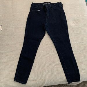 963 - Universal Thread Dark Wash High Rise Skinny Jeans